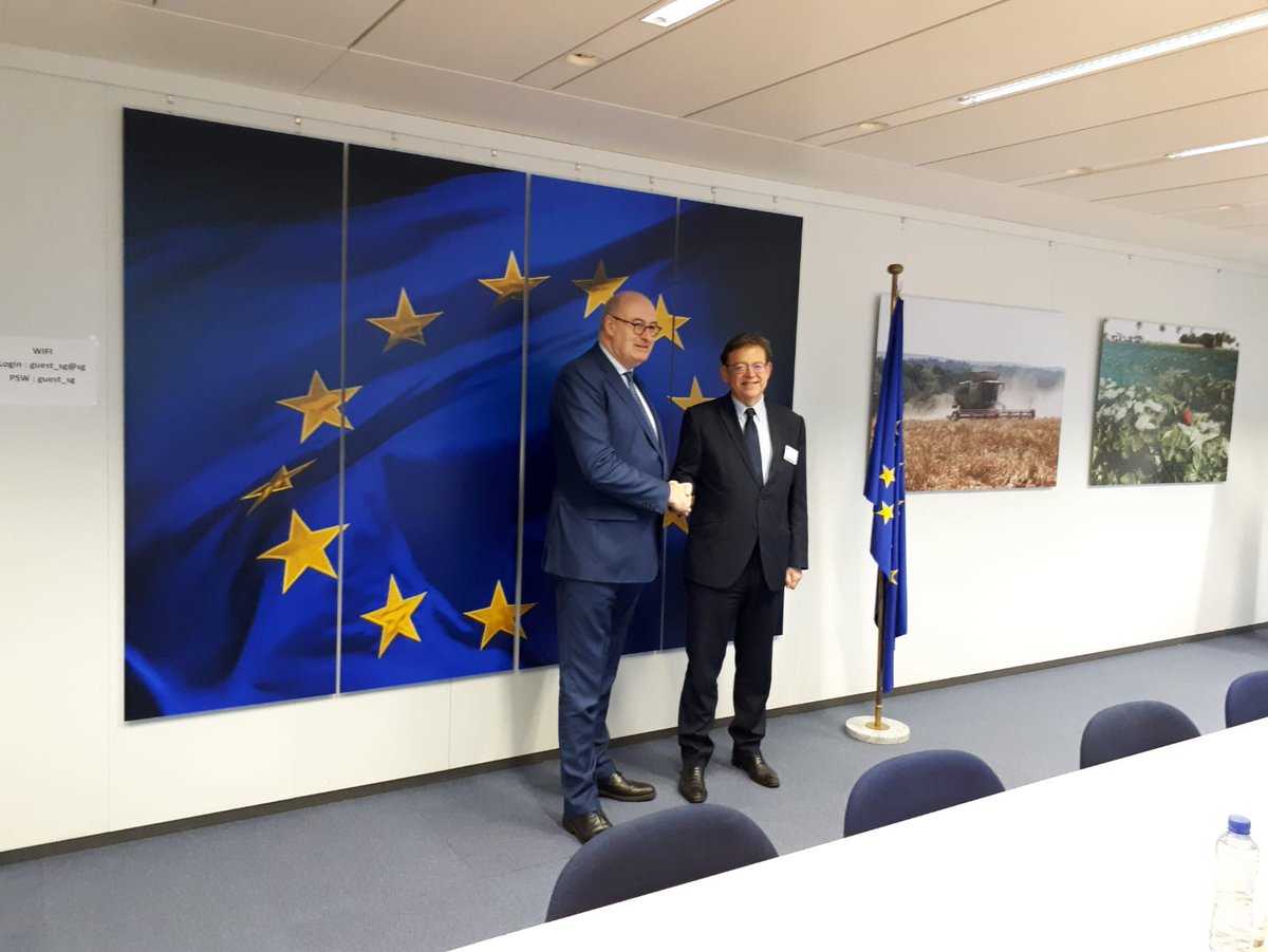 Puig s'ha reunit a Brussel·les amb el comissari europeu d'Agricultura Phil Hogan.