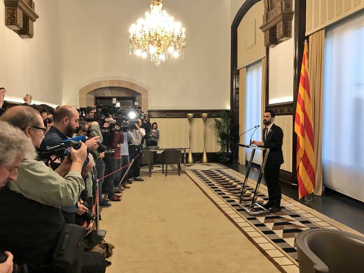 El president del Parlament ha explicat les raons per a l'ajornament del ple d'investidura.
