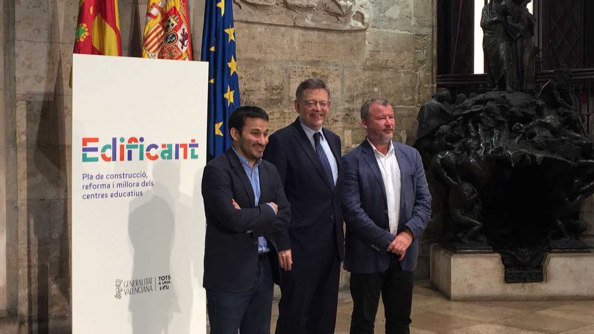 El consller d'Educació, Vicent Marzà, el president del Consell, Ximo Puig, i el vicepresident de la FVMP,  Quico Fernández, presenten el pla Edificant de reforma i construccio de centres educatius.