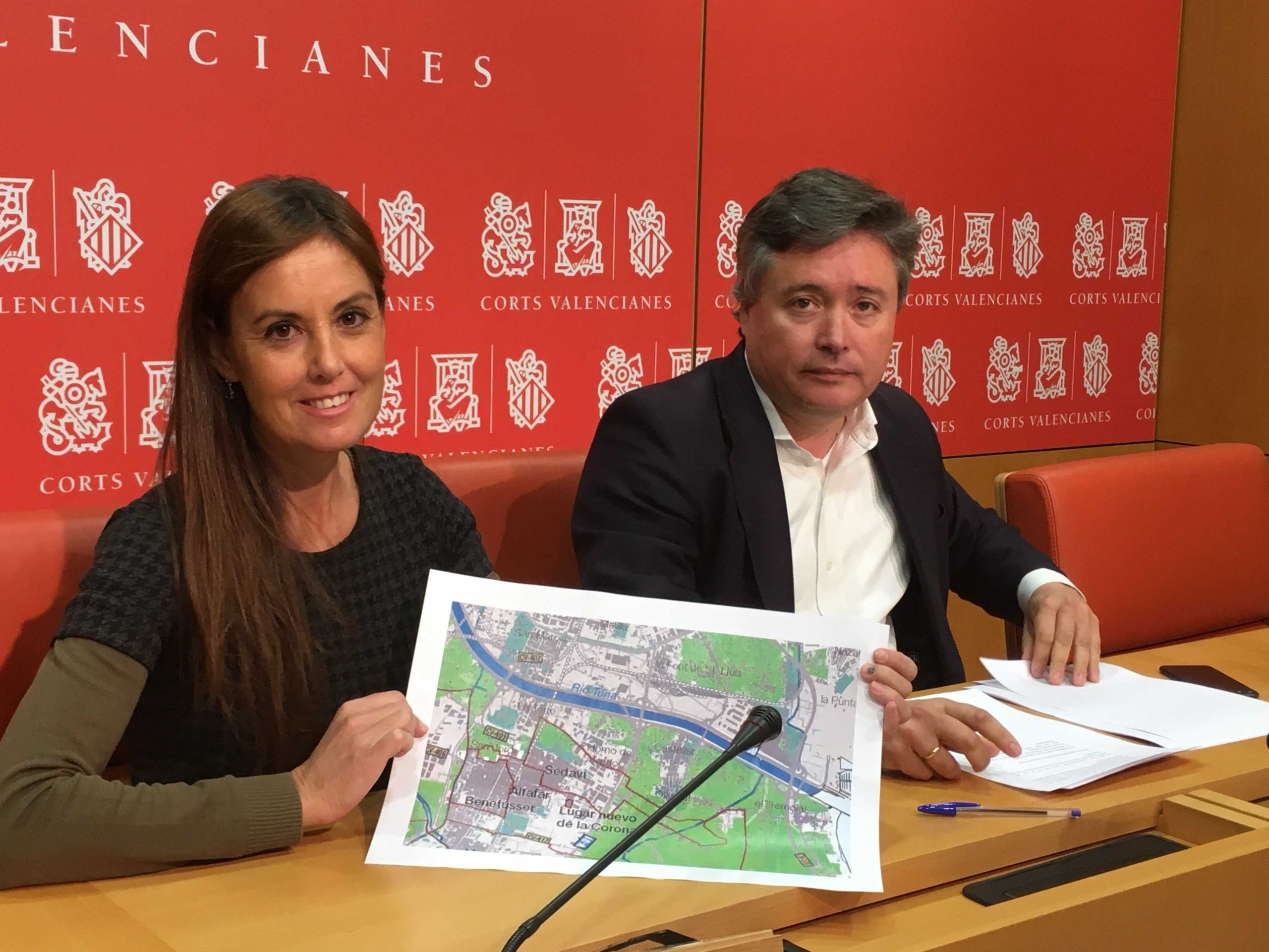 Els diputats del PPCV Elisa Díaz i Luis Santamaría han anunciat que presentaran una esmena a la totalitat contra el porjecte de llei de l'Horta de València.