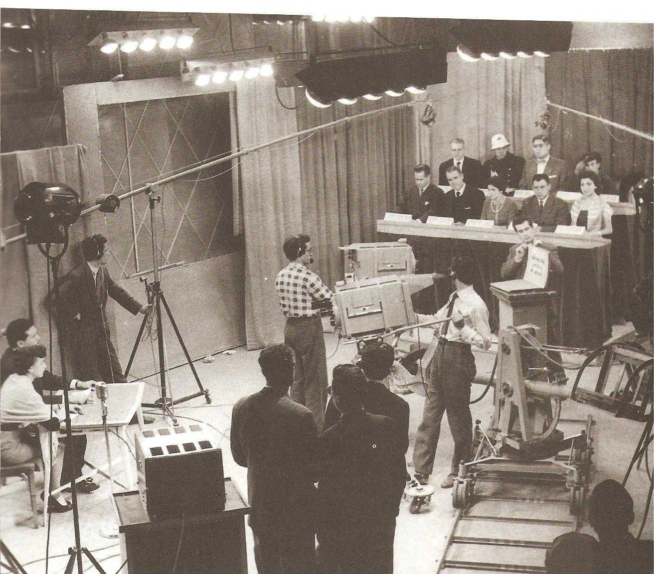 Primeres emissions de TVE