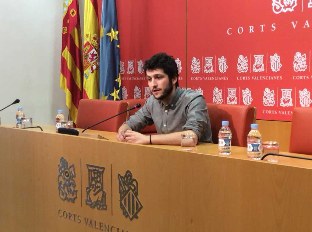 Antonio Estañ veu insuficients les explicacions del PSPV i el Bloc sobre el seu finançament.