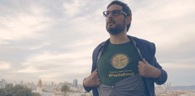 Eugeni Alemany en una imatge promocional de la campanya d'Arroz La Fallera.