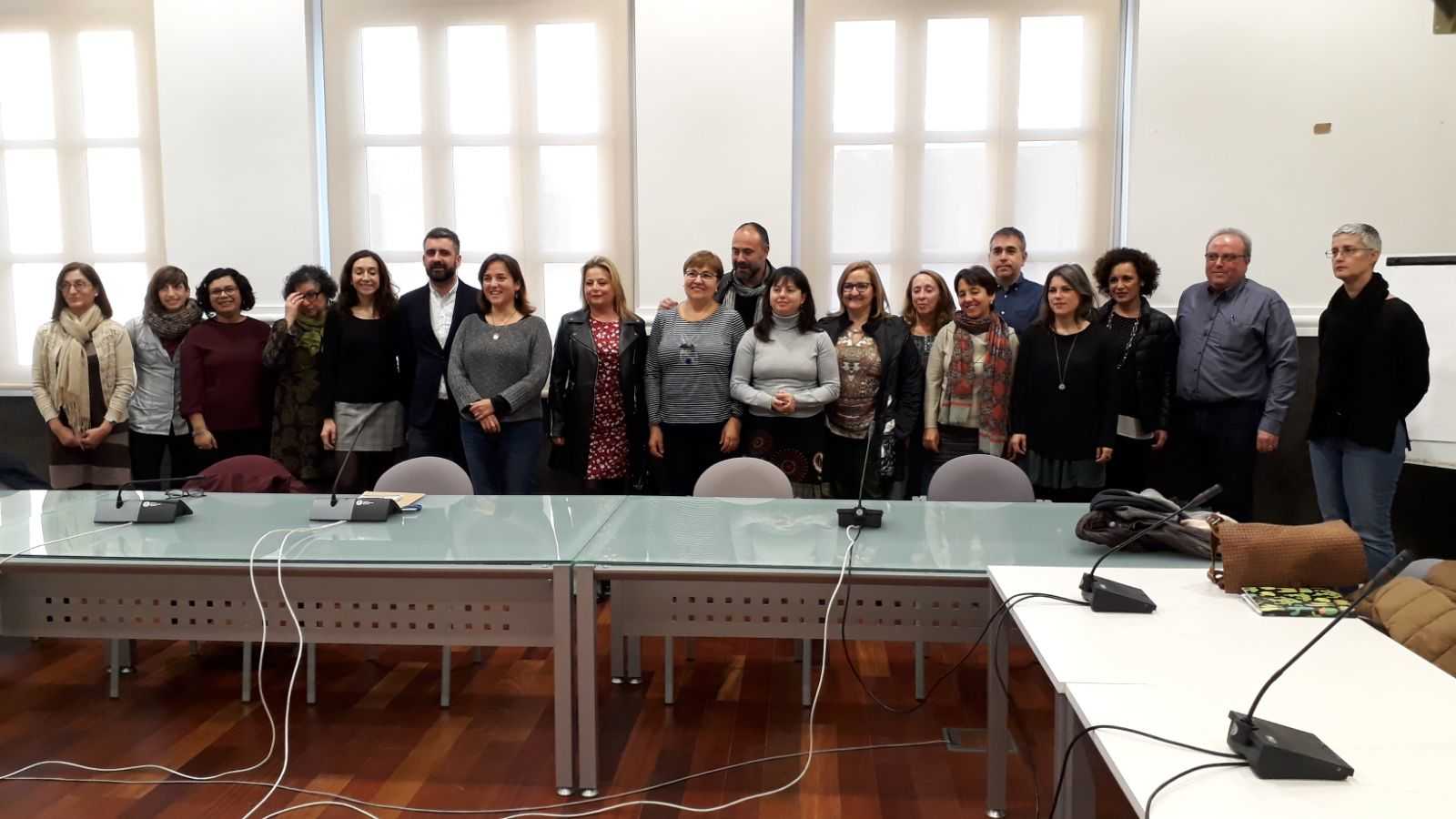 El Consell Municipal de Dones i per la Igualtat està compost per més d'una trentena de portaveus d'organitzacions feministes, sindicats i altres associacions