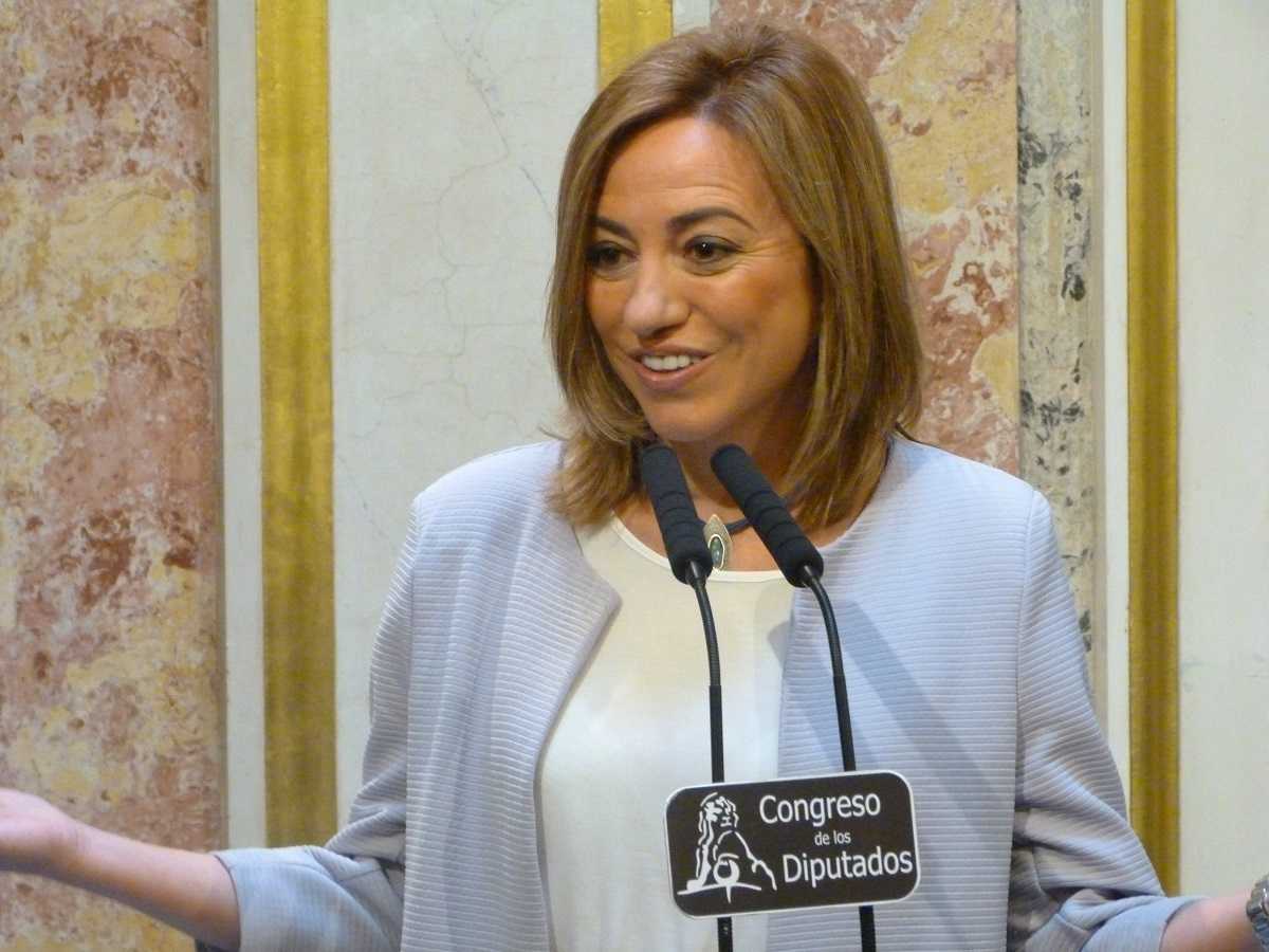 Carme Chacón en una roda de premsa al Congrés.