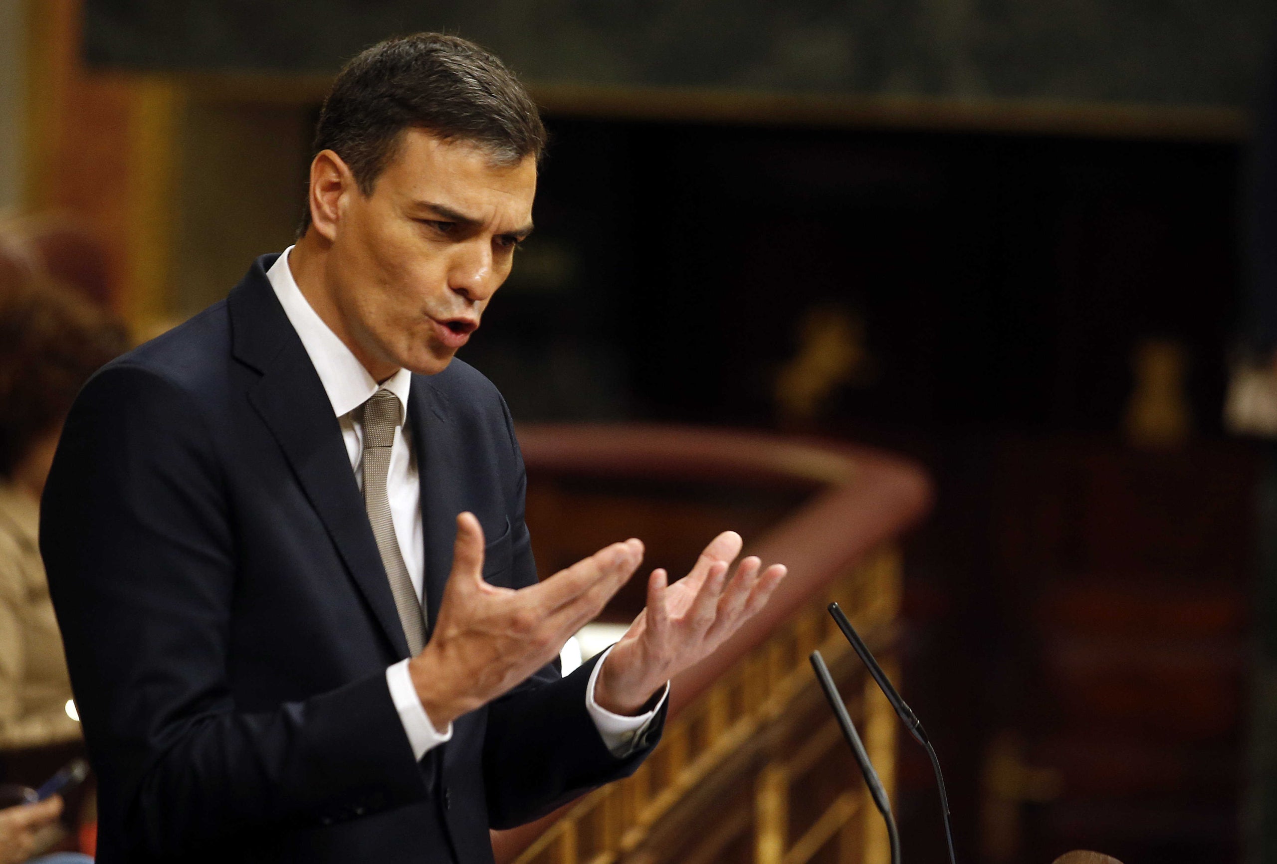 El secretari general del PSOE, Pedro Sánchez, durant la seua intervenció al Congrés d'aquest dijous en el debat de la moció de censura.