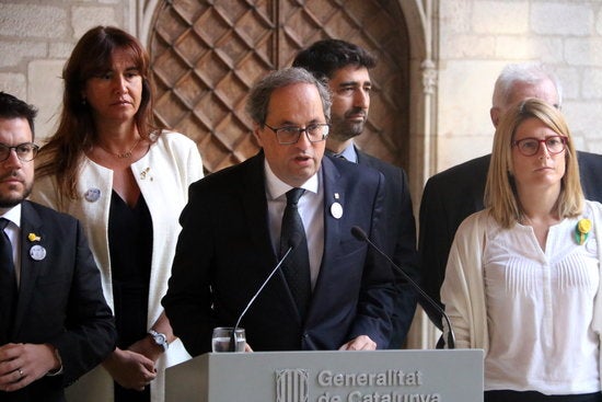 El president català, Quim Torra, llegint la declaració institucional en record a les víctimes dels atemptats del 17 d'agost de 2017.