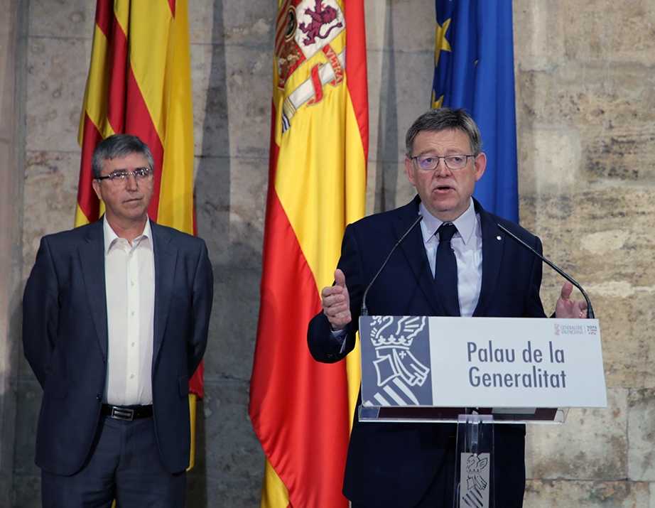 El conseller d'Economia, Rafa Climent, i el president de la Generalitat, Ximo Puig, durant la presentació de l'oficina aquest dilluns.