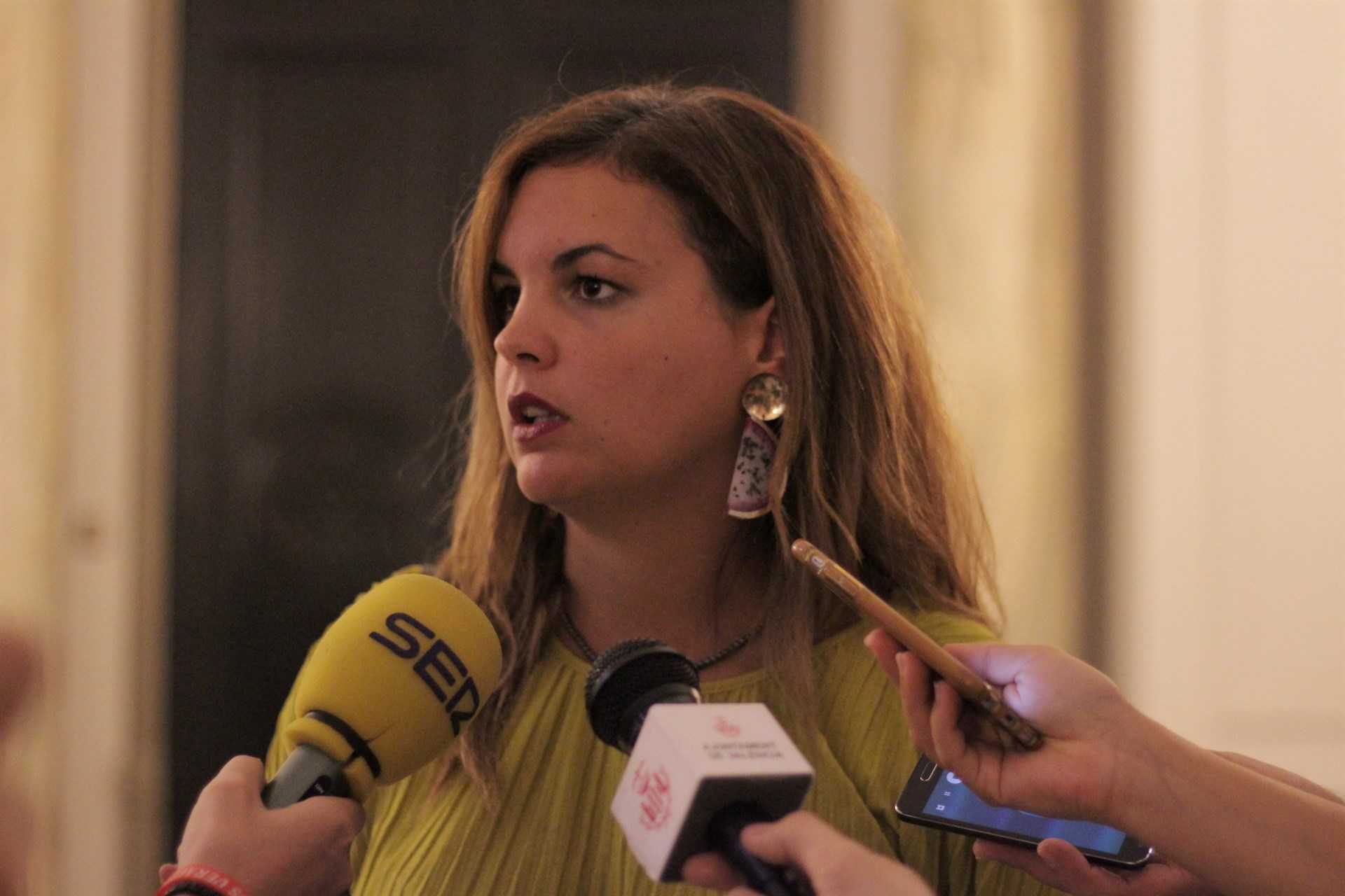 Gómez argumenta que els contractes ajudaran a "pal·liar les elevades taxes de desocupació dels joves valencians"