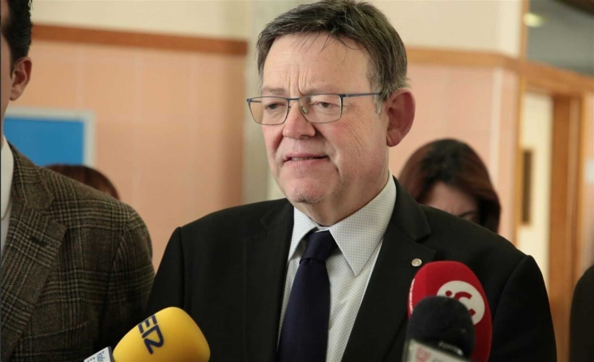 El president ha explicat que 'l'institut no solament capacita per a tenir un treball, que és molt important. També té necessàriament que formar persones amb capacitat crítica'.