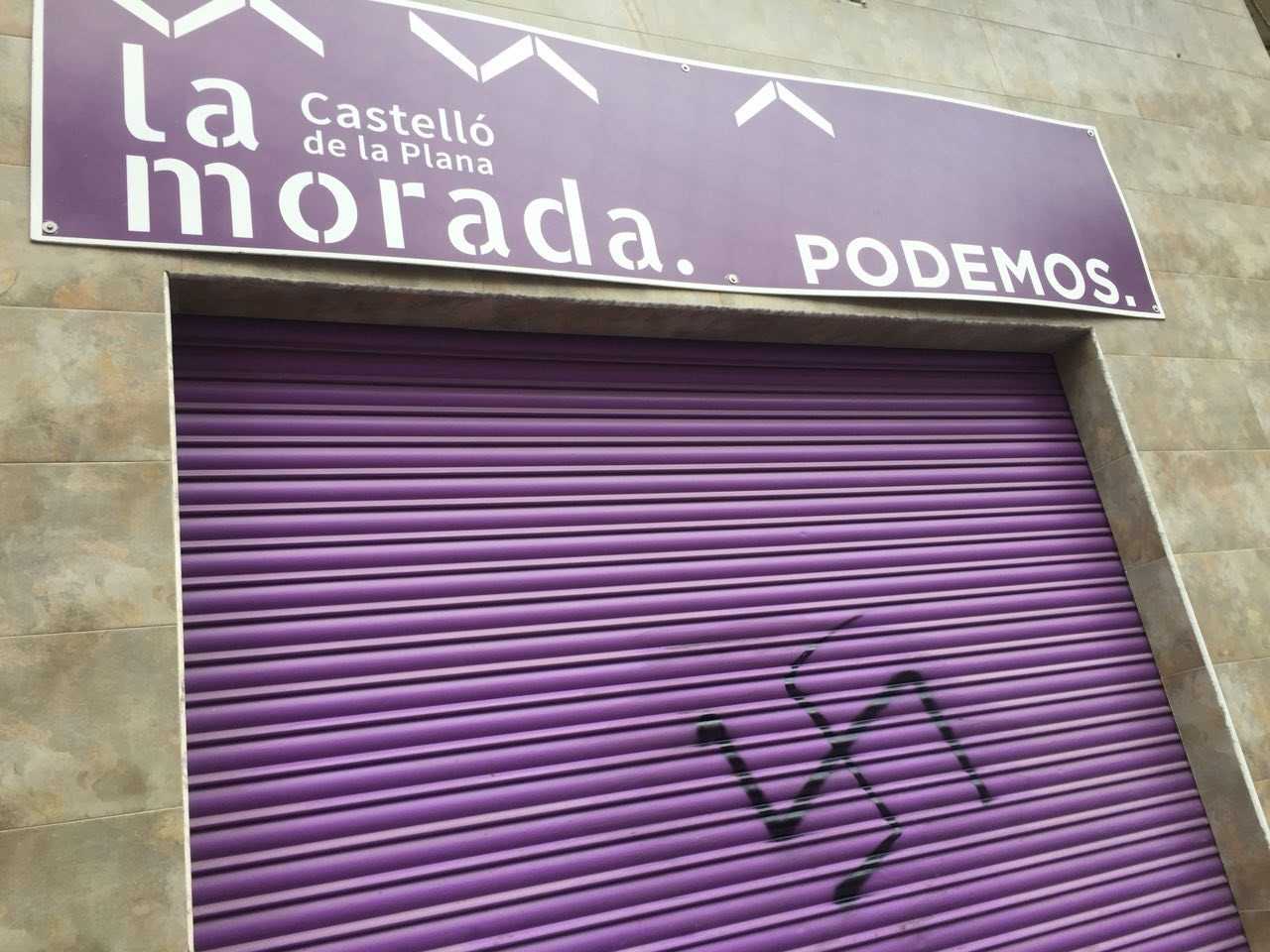 Imatge de la seu de Castelló amb les pintades nazis.