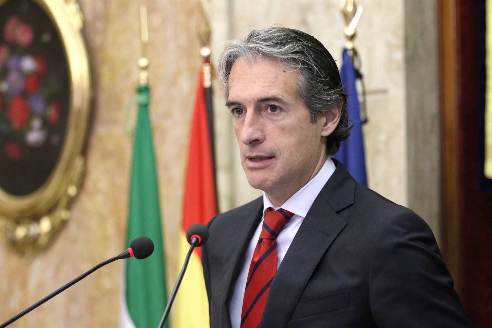 El ministre de Foment, Íñigo de la Serna, ha participat en unes jornades de transport a Castellò.