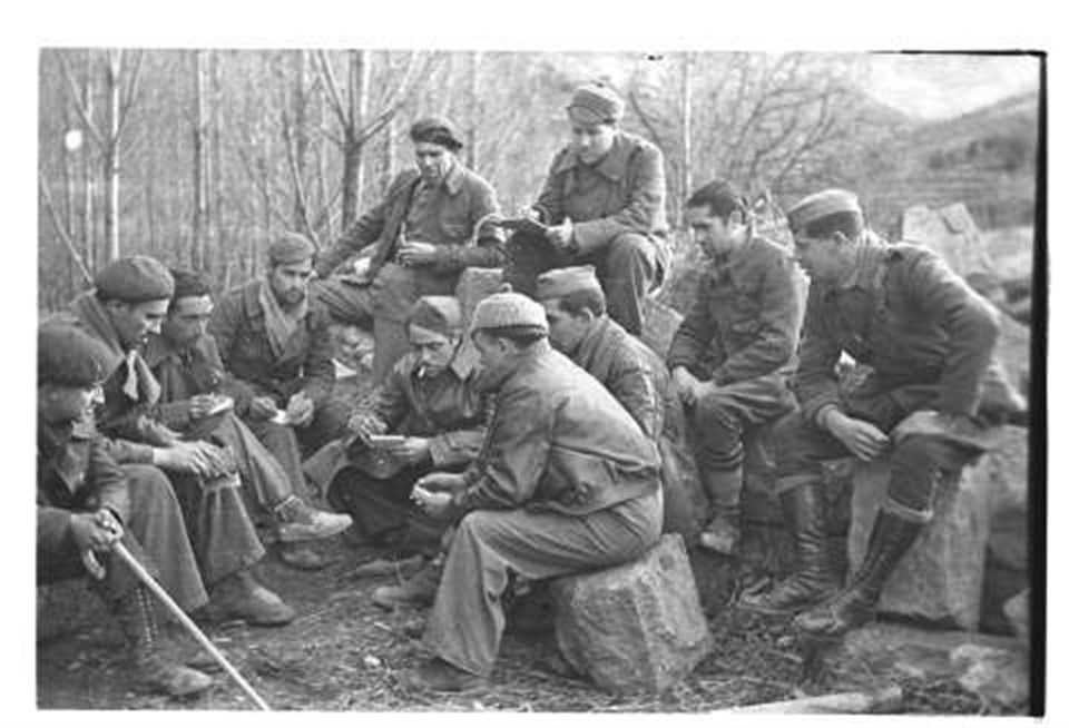 Una de les fotografies de Joaquín Sanchis Serrano 'Finezas'.