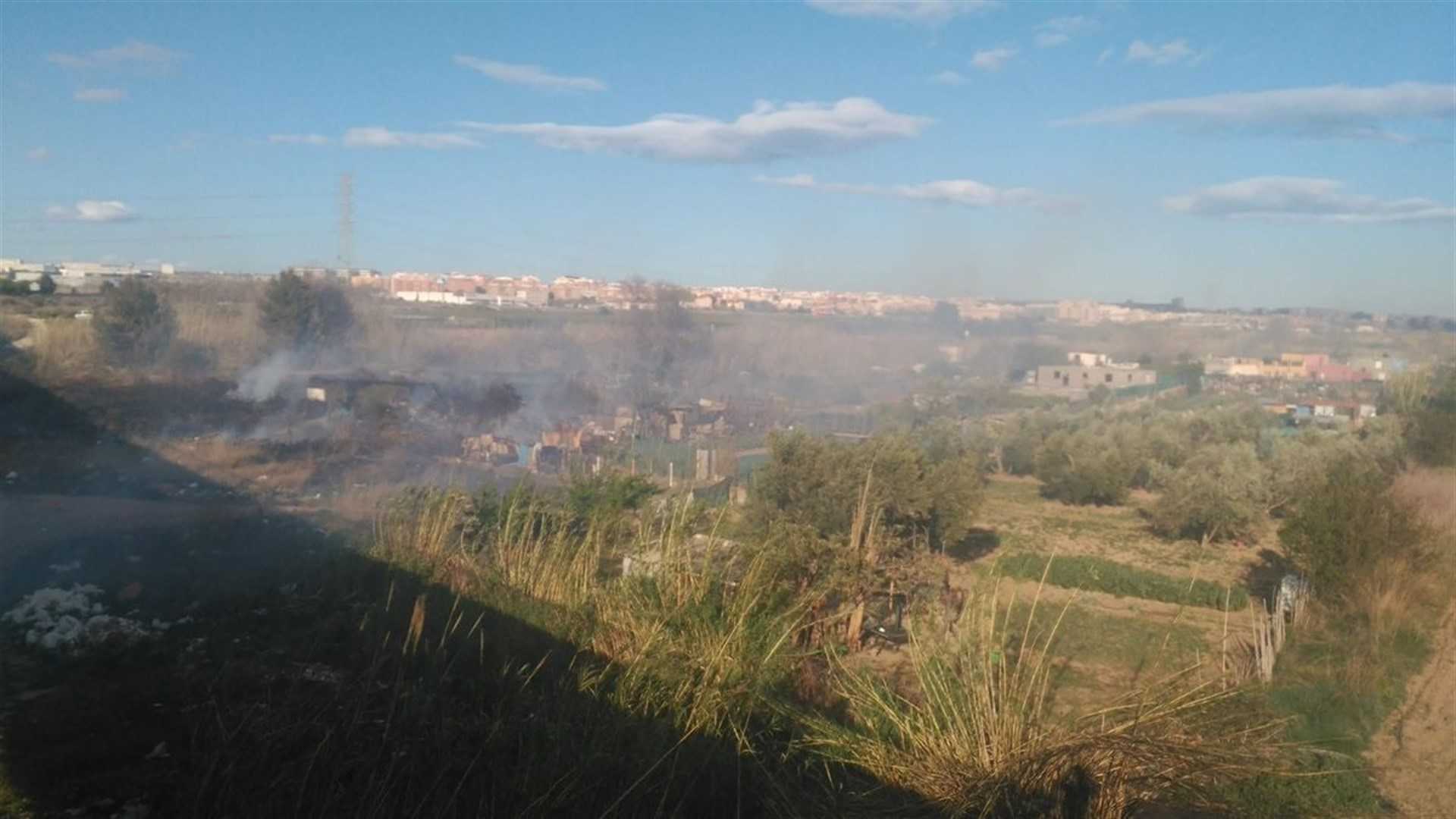 L'incendi es va decretar inicialment en una zona de canyar i va ser reclassificat més tard com a forestal.