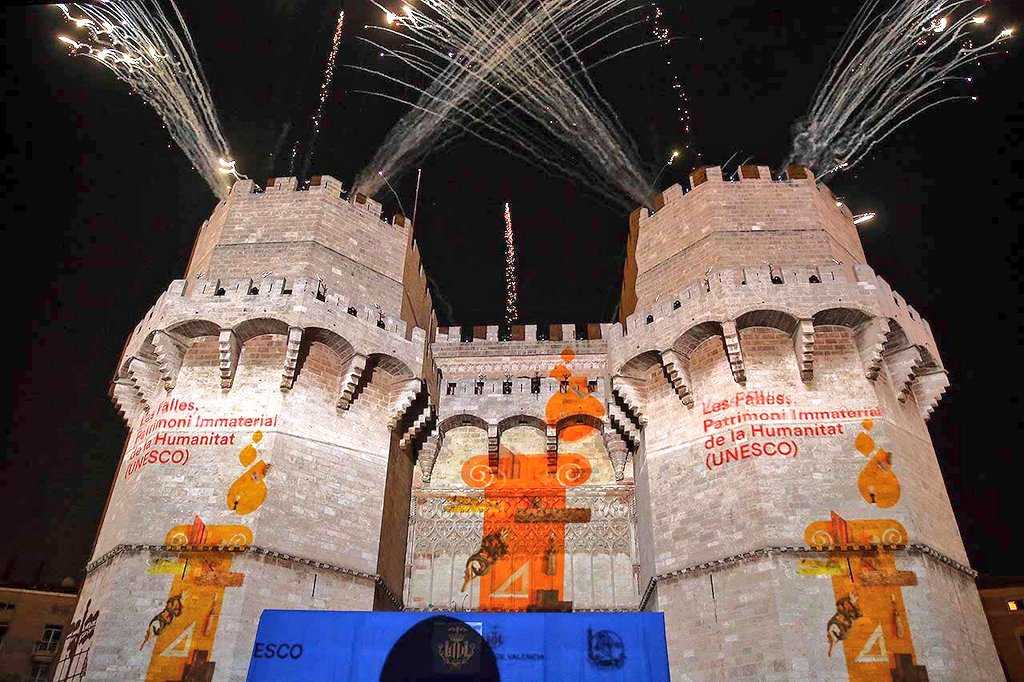 Celebració del reconeixement de les Falles com a Patrimoni de la Humanitat de la UNESCO.