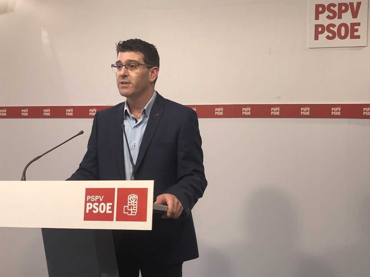 El portaveu del PSPV, Jorge Rodríguez considera que la idea de Podem "no té cabuda legalment".