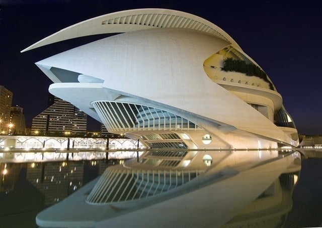 Palau de les Arts de València, dissenyat per Santiago Calatrava.