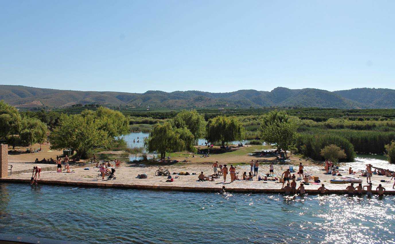 A causa de l'augment de temperatures, s'han activat les mesures per a transmetre les recomanacions amb la intenció de previndre els efectes de la calor en la salut, especialment la dels col·lectius més vulnerables.