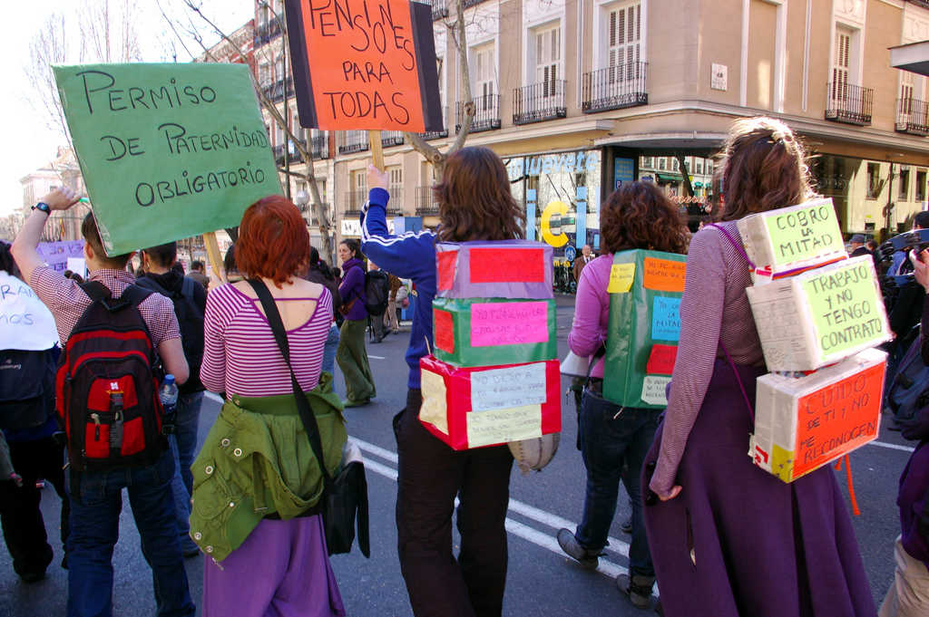 L'escletxa salarial, les desigualtats i la violència contra les dones són els motius principals de la vaga del 8 de març.