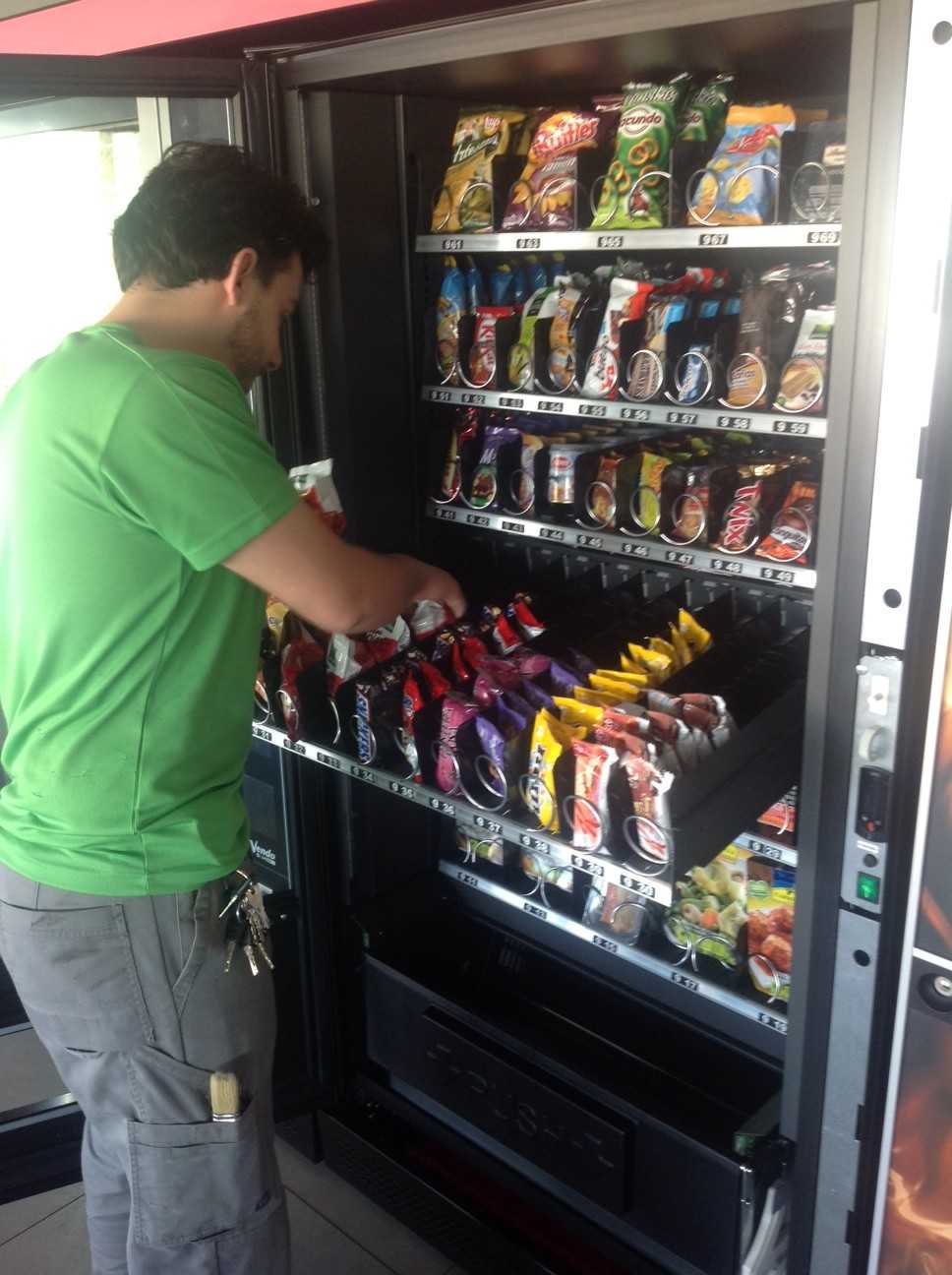 L'objectiu és garantir i regular una alimentació saludable en tots els centres de titularitat pública, siguen sanitaris, educatius o de serveis socials.