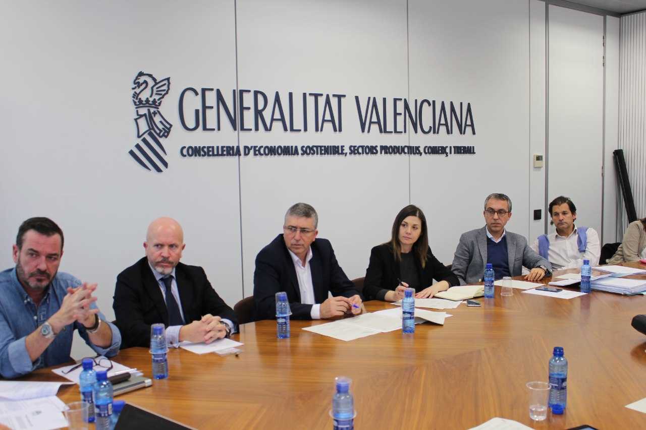 El conseller s'ha compromès amb el sector a donar solució als problemes més urgents.