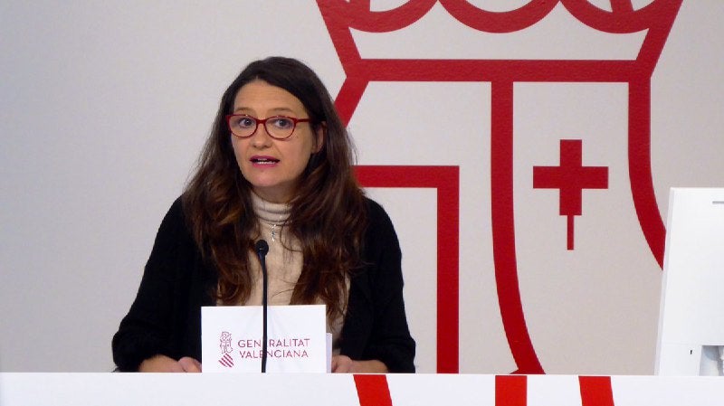 La vicepresidenta de la Generalitat, Mónica Oltra, en la roda de premsa posterior al ple del Consell.