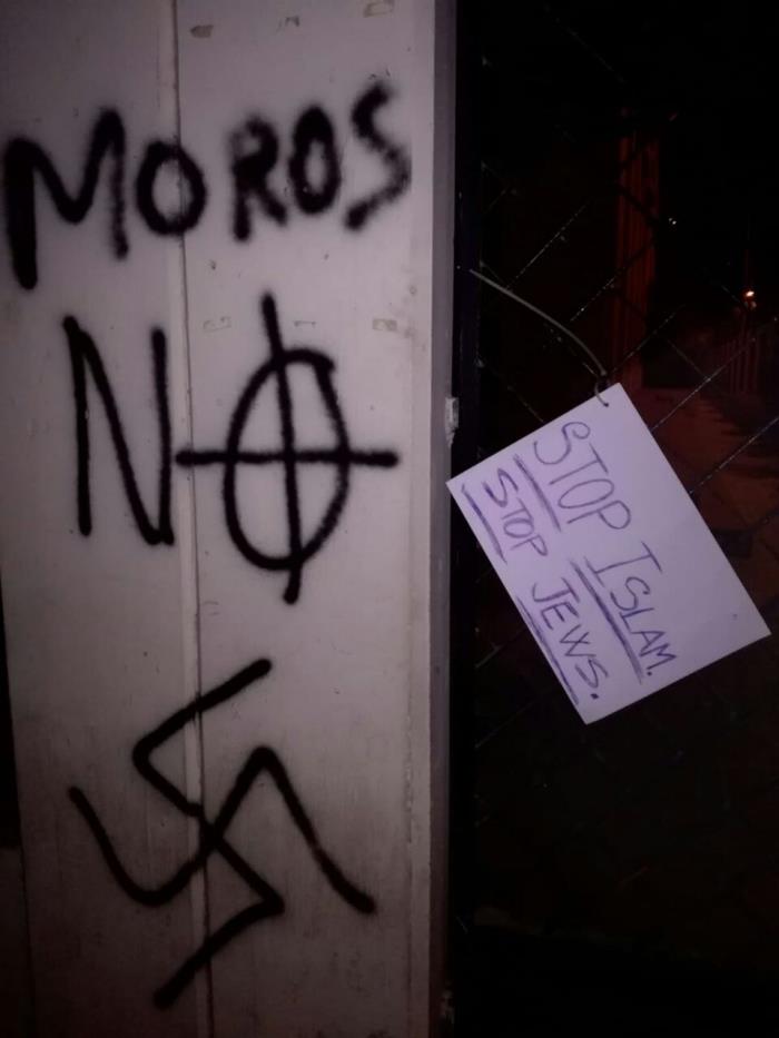 Les entitats afectades són associacions en defensa dels drets dels migrants, centres religiosos i acadèmics i formacions polítiques i culturals que faciliten l'acolliment i la integració.