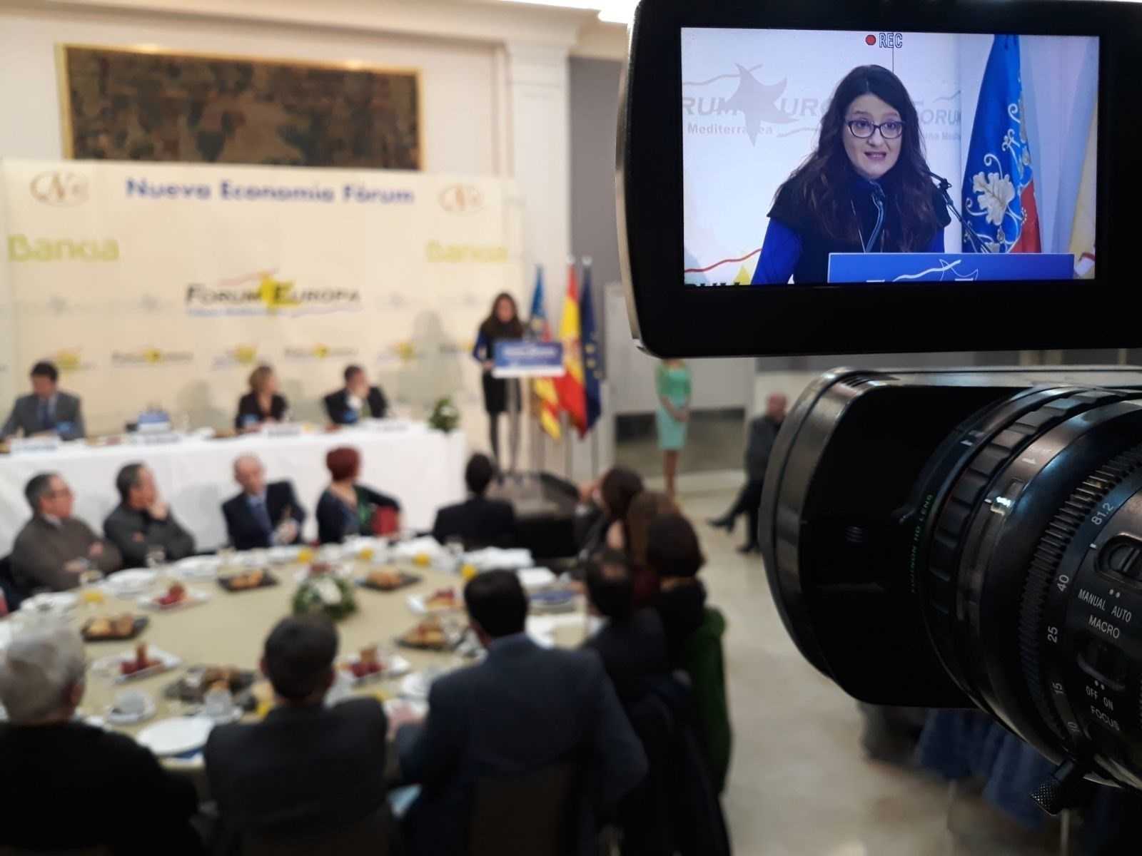 En la seua intervenció en el Fórum Nova Economia, Mónica Oltra, ha exigit també de nou una reforma del finançament autonòmic ja que el considera "anticonstitucional"