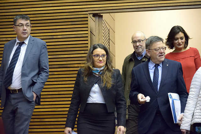 Mónica Oltra ha demanat als diputats del PPCV que llegisquen l'obra del lingüista ginebrí Ferdinand de Saussure