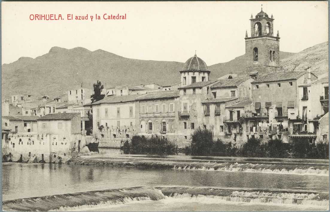 Oriola, la vella capital meridional del Regne valencià. El seu passat il·lustre, quan el català ressonava pels seus carrers, encara s'expressa en el seu paisatge urbà.