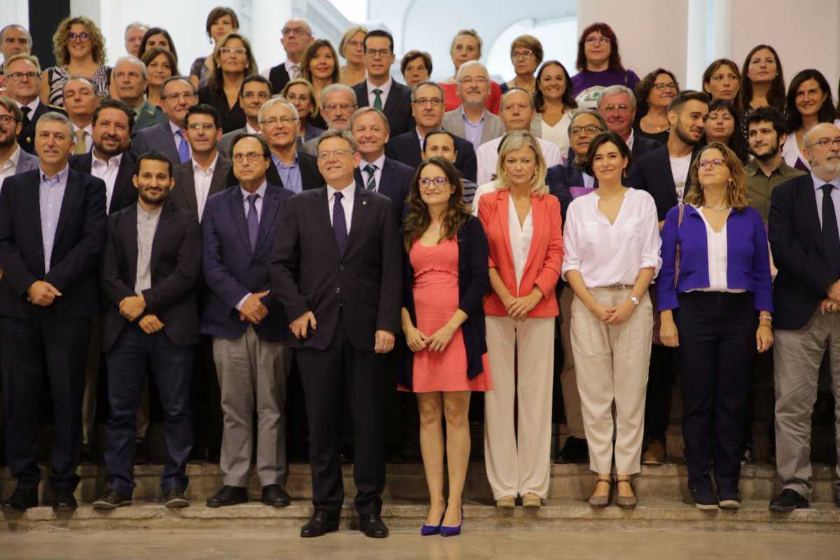 Una seixantena d'entitata han subscrit el Pacte Valencià contra la Violència de Génere, encapçalat pel president Ximo Puig i la vicepresidenta Mónica Oltra.