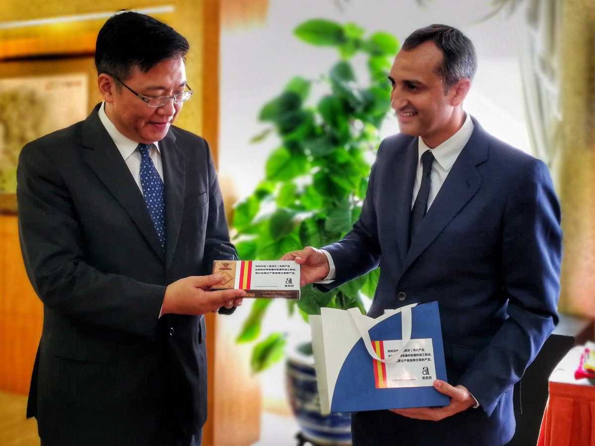 El president de la Diputació d'Alacant, César Sánchez, en un viatge institucional a la Xina.