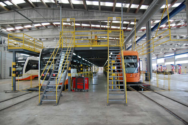 La instal·lació de plaques solars als tallers del TRAM es va realitzar sobre una superfície de 6.100 metres quadrats.