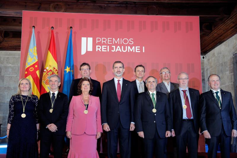 Dolores Corella, Ramón Martínez, Enrique Silla, Maria Vallet, Xavier Freixas i Íñigo J. Losada han recollit aquest dimecres els seus guardons.