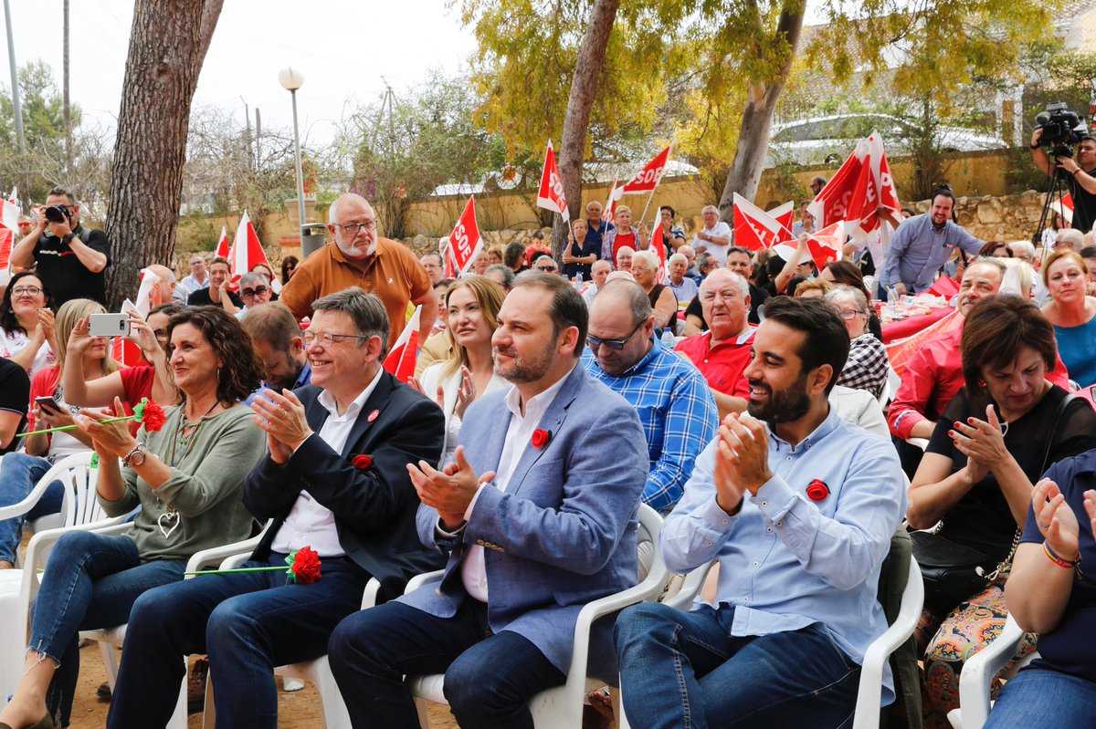 El PSPV dóna suport total a la voluntat de Pedro Sánchez de desplaçar Mariano Rajoy de la Moncloa.
