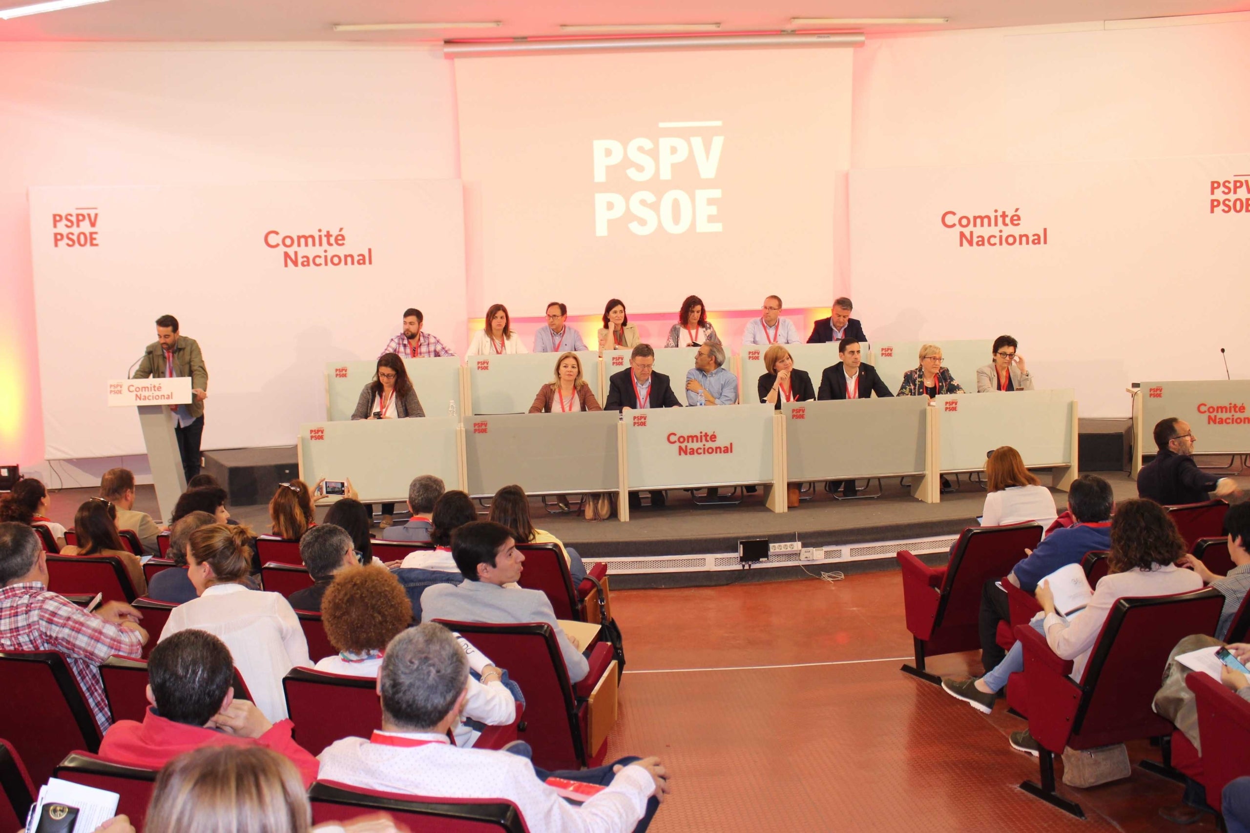 Per a Puig el PSPV no vol ser el primer partit de l'esquerra valenciana, "sinó el primer partit valencià".