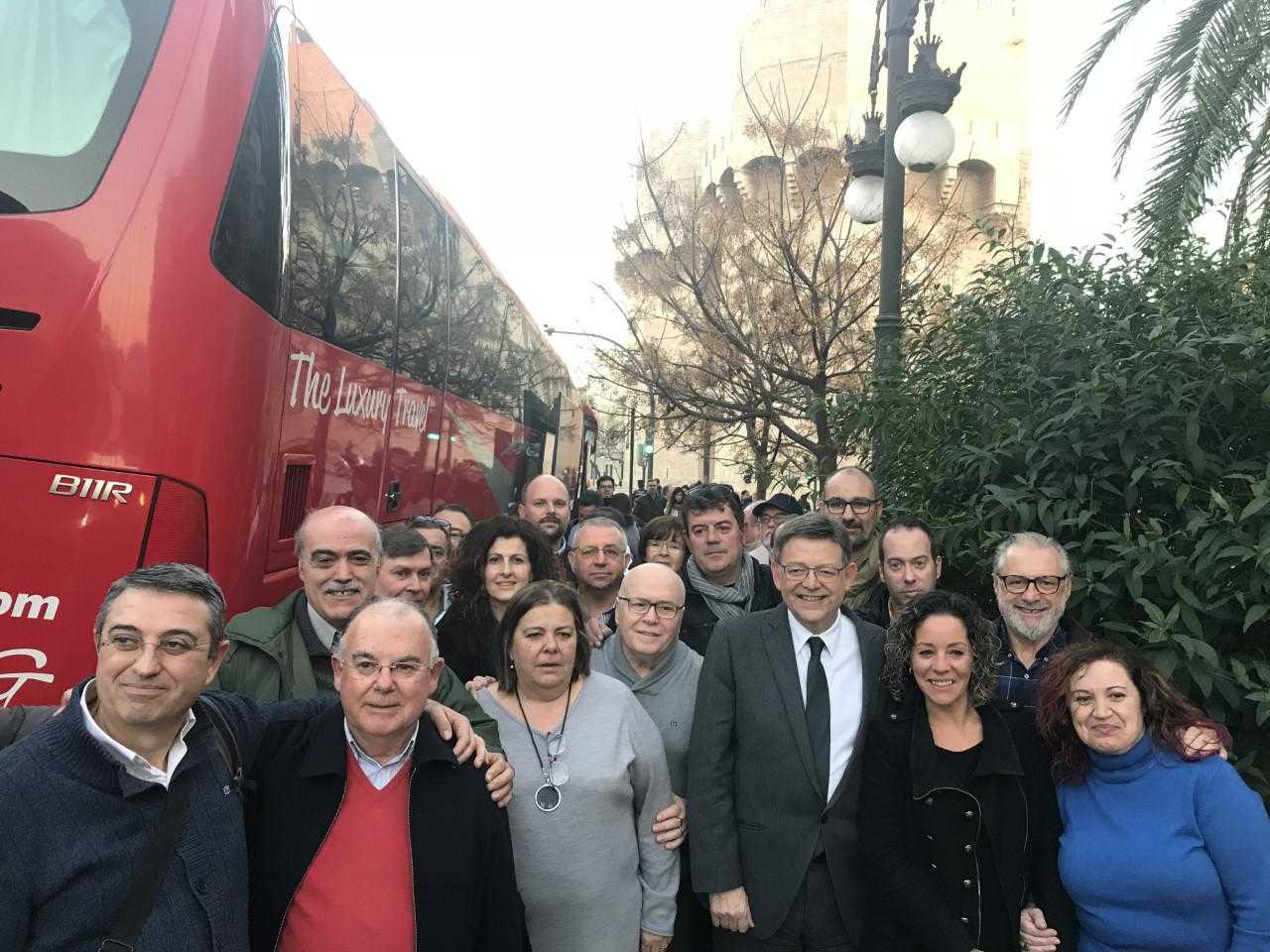 Ximo Puig dóna suport al contingent socialista desplaçat a Catalunya.