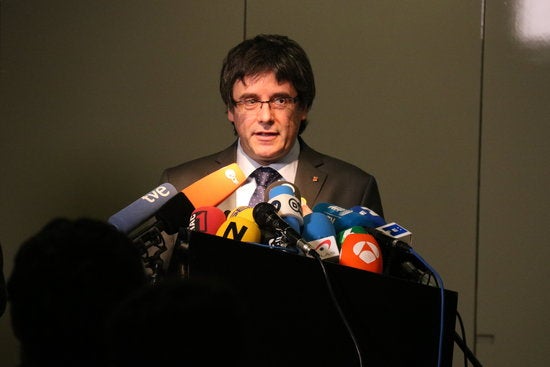 Imatge d'arxiu de Carles Puigdemont davant de diversos micròfons durant una roda de premsa a Berlín el passat 15 de maig.