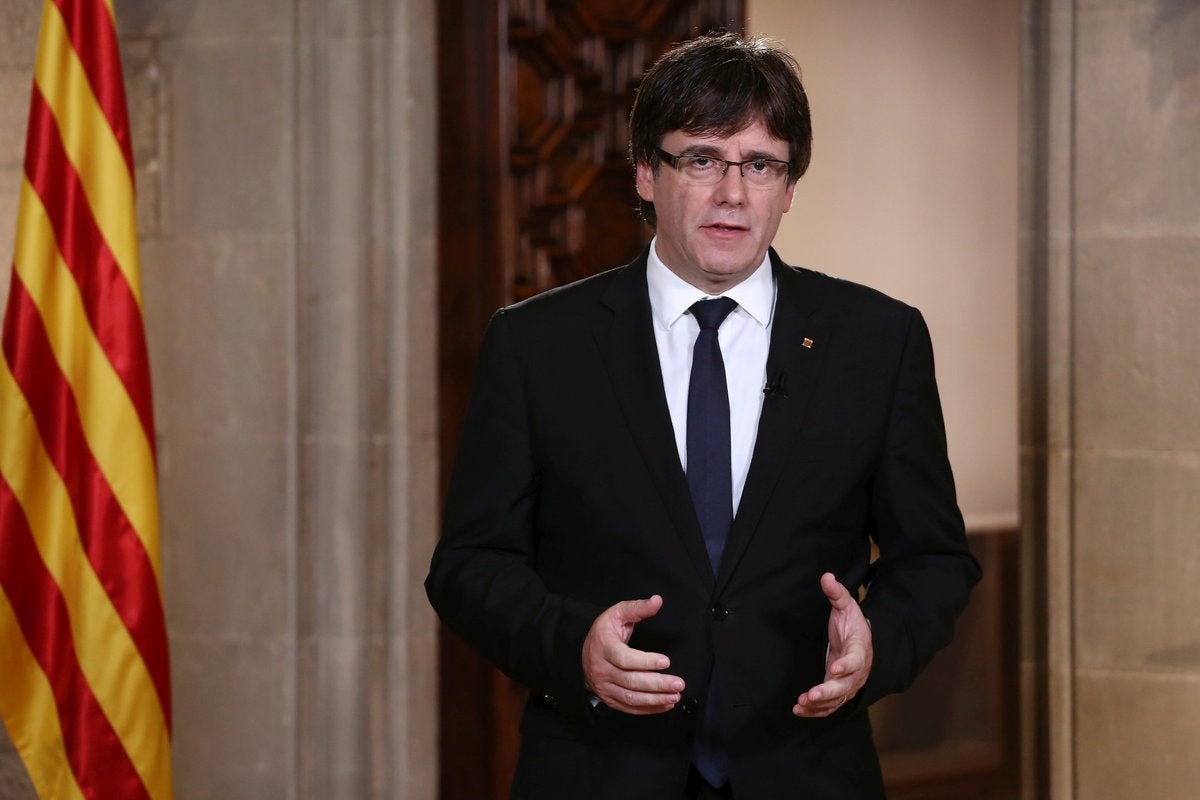 Carles Puigdemont ha llançat un missatge institucional de resposta al discurs del Rei on va condemnar el referèndum de l'1-O.