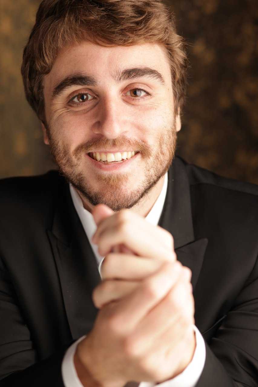 Rus Broseta és, des de l'any 2015, director associat de la Seattle Symphony.