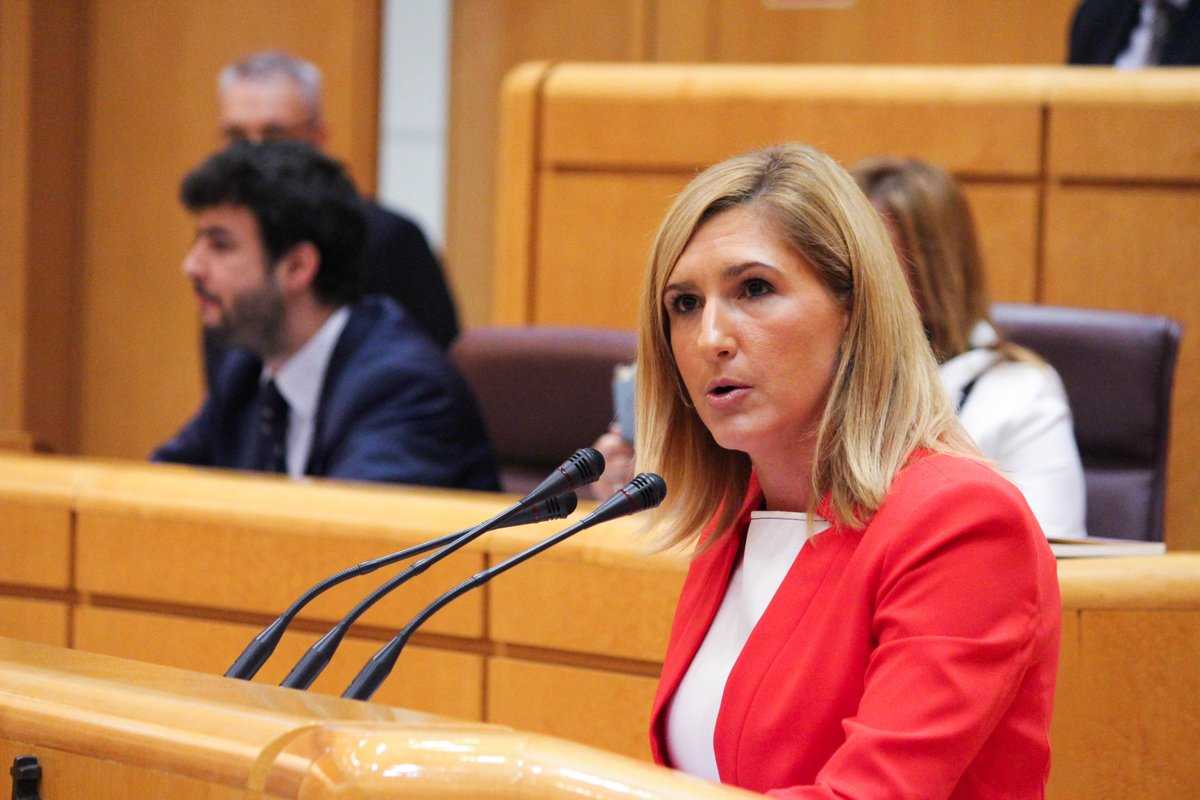 La senadora de Castelló, Salomé Pradas, ha acusat el govern català de "supremacista" i "segregacionista".