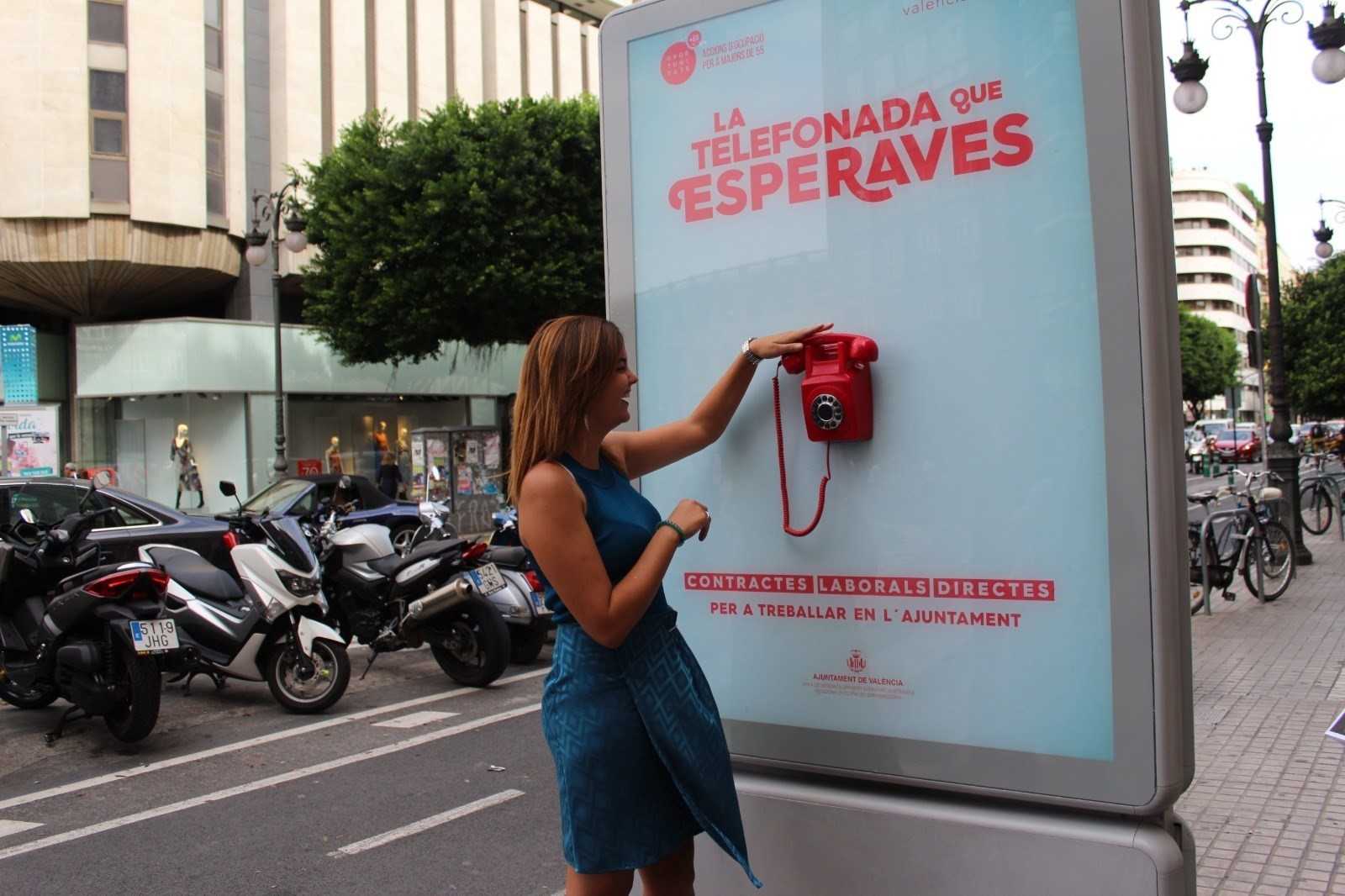 La tinent d'alcalde de València, Sandra Gómez, presenta la campanya de promoció del pla d'ocupació municipal per a majors de 55 anys.