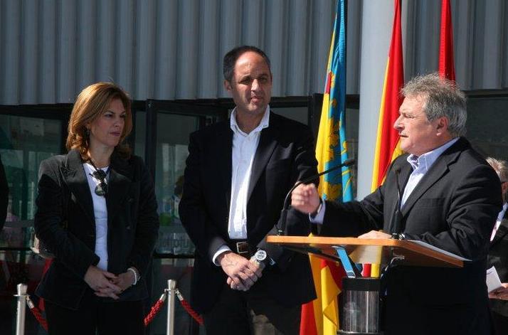 L'exalcalde Alfonso Rus, l'expresident de la Generalitat Francisco Camps i l'exconsellera Paula Sánchez de León en la inauguració de la Ciutat de l'Esport de Xàtiva en maig de 2011.