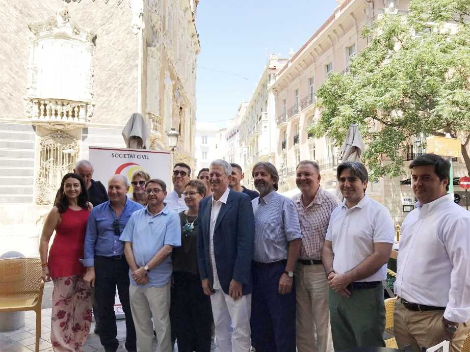 Fernando Mut, polític amb experiència al PPCV i Ciutadans, lidera el naixement de l'entitat Societat Civil Valenciana.