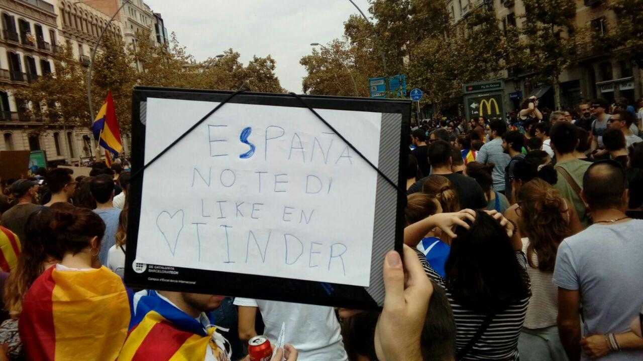 Manifestació durant l'aturada general del 3 d'octubre a Barcelona.