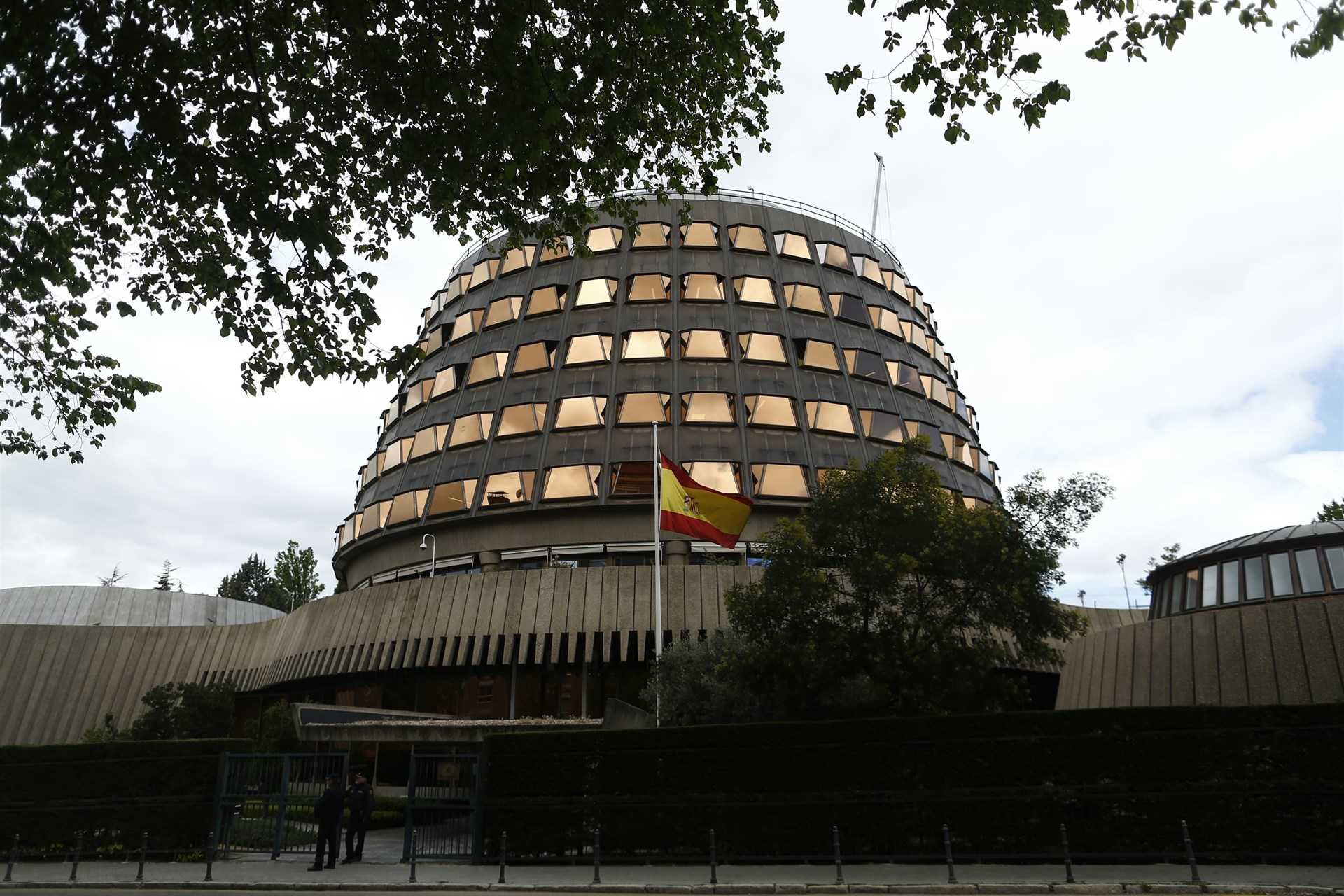 El Tribunal Constitucional ha admés a tràmit el recurs de Rajoy contra la Llei de designació de senadors.