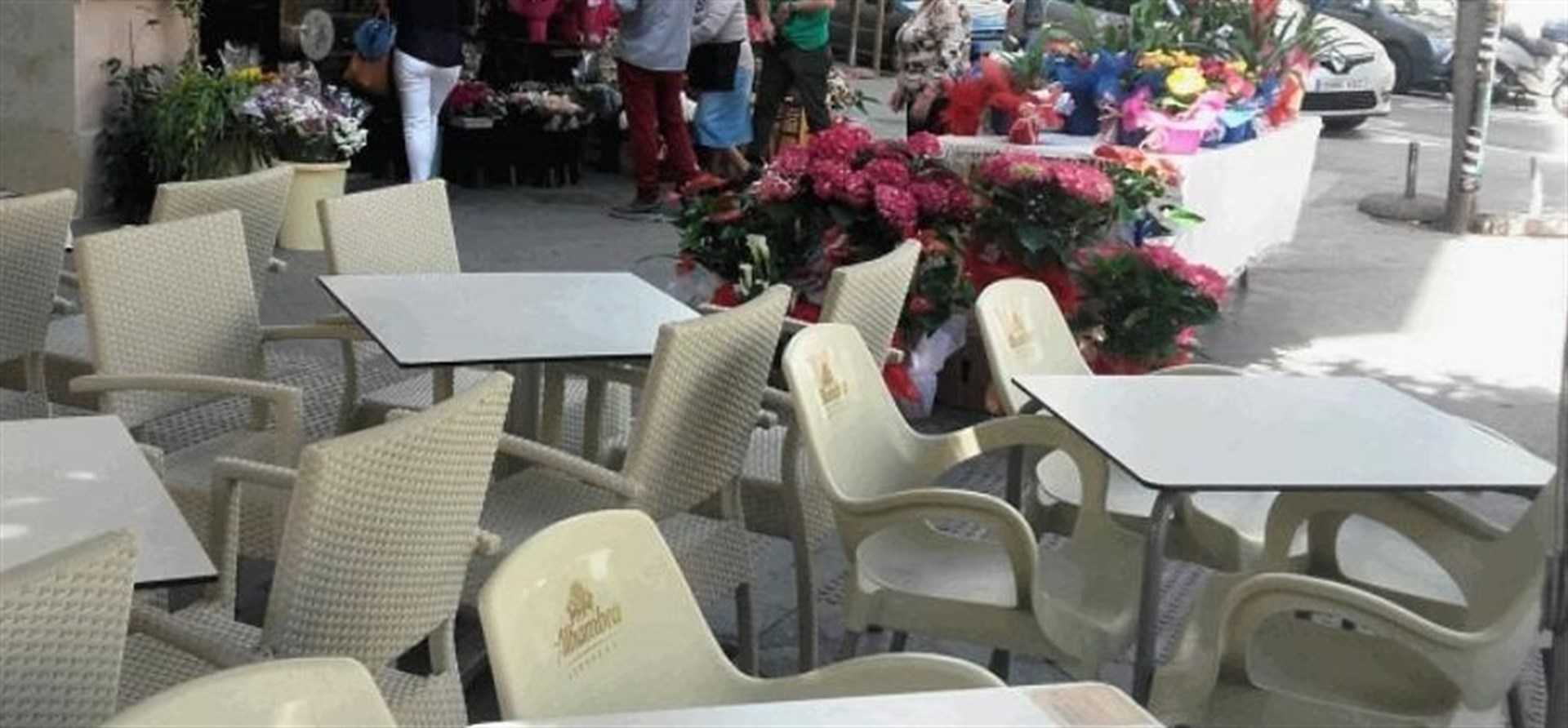 Carlos Galiana ha ressaltat, així mateix, que hi ha una Taula de Terrasses constituïda en la qual està la Federació d'Hostaleria, la de Veïns, la Policia Local, Servei Sancionador i Domini Públic.