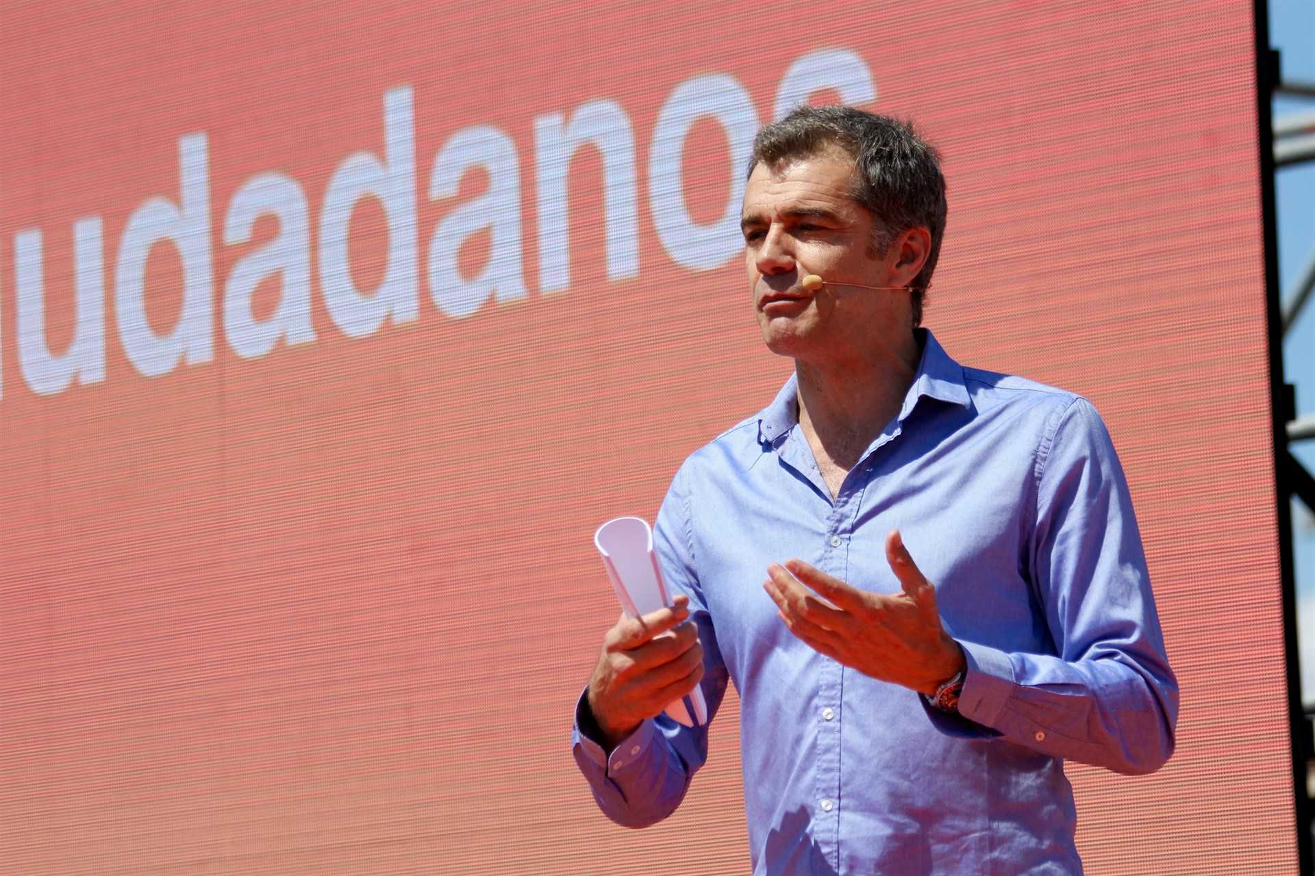 Toni Cantó ha qualificat de "preocupant" que PSPV i Bloc –formació majoritària en Compromís–, "siguen sospitosos de finançament irregular, igual que el PP".