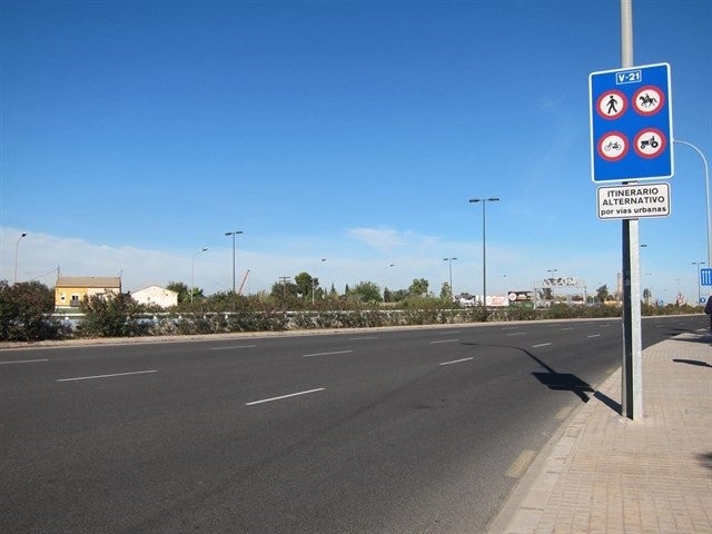 Domingo ha puntualitzat que s'han obviat qüestions tan sensibles com "la necessitat d'ocupar el mínim possible els terrenys d'horta".