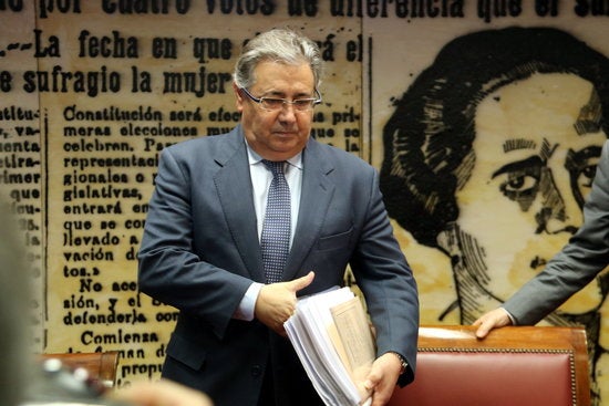El ministre de l'Interior, Juan Ignacio Zoido, arribant a la comissió d'Interior del Senat per donar explicacions per les càrregues de l'1-O.